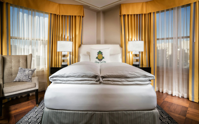 Staypineapple, An Elegant Hotel, Union Square
