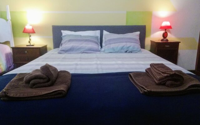 Отель Family Holiday Villa Vacations Ponta Delgada Португалия, Понта-Делгада - отзывы, цены и фото номеров - забронировать отель Family Holiday Villa Vacations Ponta Delgada онлайн вид на фасад