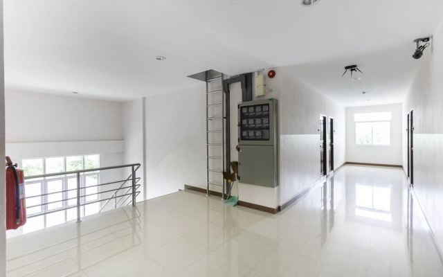Mai Thai Place by OYO Rooms