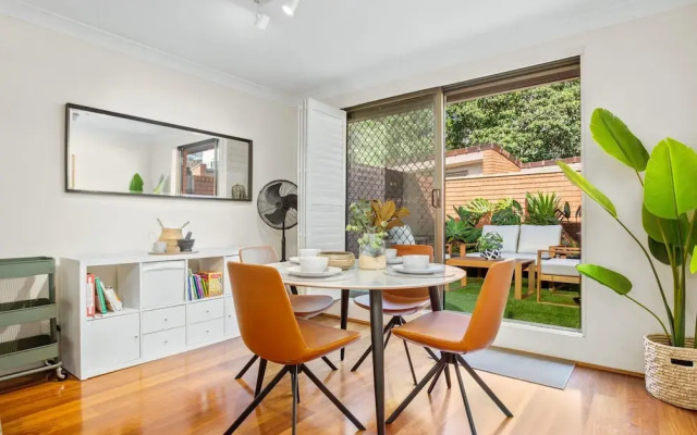 Elegantly Modern 2-bed In The Heart of Chippendale