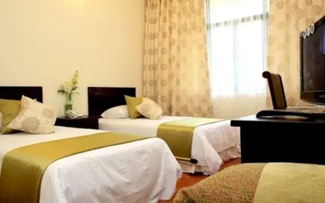 Suria Hill Country House