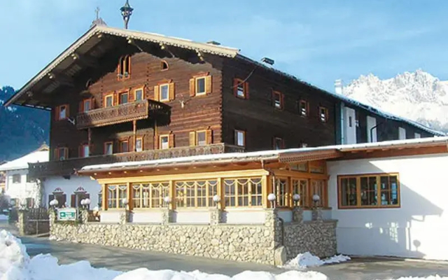 Jagdhof Hubertus und Nebenhaus Reitherwirt