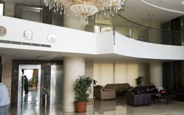 Hollywood Hills Hotel And Apartments Лос-Анджелес вид на фасад
