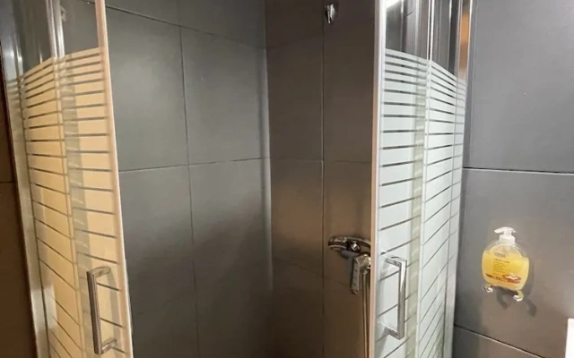 Avr Deluxe Suites 4 Airport Free Shuttle