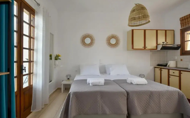 Eva Studios 10 in Agia Pelagia