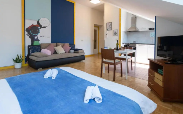 Kingsize Central Station Residence
