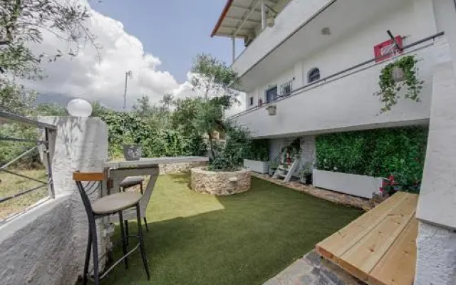 Irida Holiday Apartments