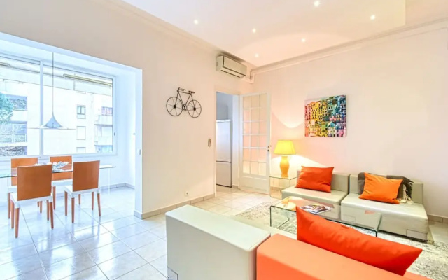 Bright and Beautiful Apartment, 10 Mins From Palais & Croisette