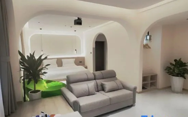 Yaco Huanzhu Smart Hotel (Dali High-speed Railway Station)