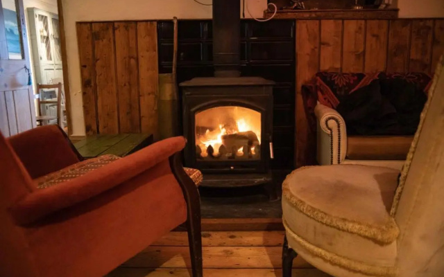 Manorbier Castle Inn Bay Room (Adults Only)