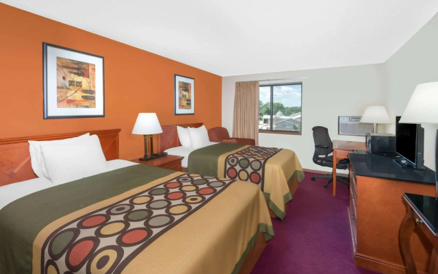 Super 8 By Wyndham Algona