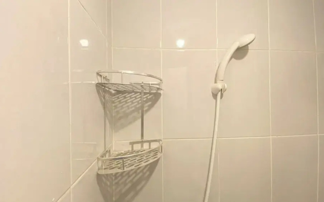 Warm And Simply Look Studio Apartment Tokyo Riverside Pik 2