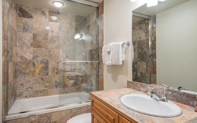 Bear Creek Lodge 109 2 Bedroom Condo by Alpine Lodging Telluride