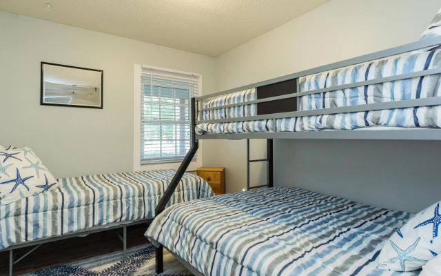 Beach Happy by Oak Island Accommodations