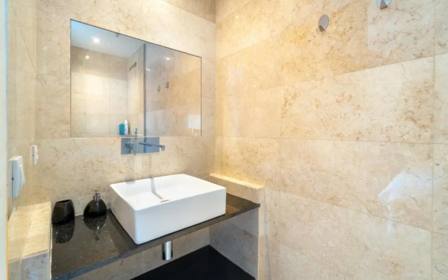 high luxe Villa Cannes 6bdrooms heated pool Sauna cinema room