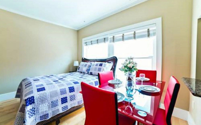 Ray W. Suites