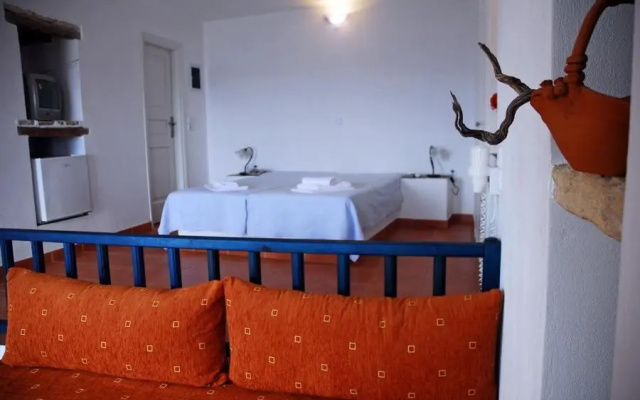 Anemousa Hotel