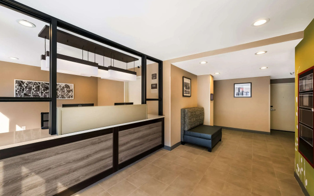 Sleep Inn Bronx - Soundview