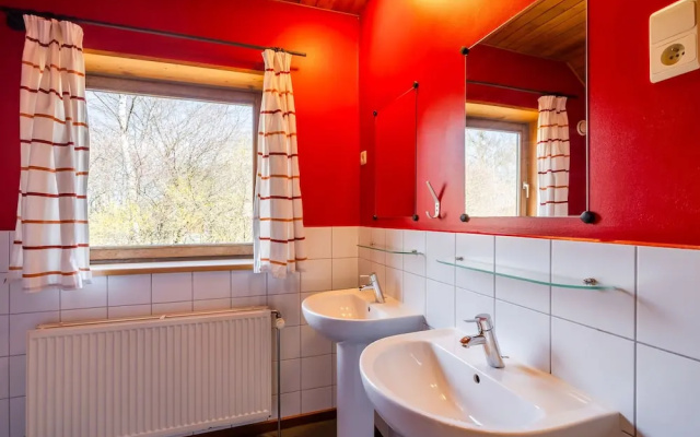 Spacious Chalet in Waimes With Garden