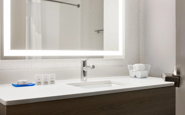 Holiday Inn Express Hotel & Suites Greenville by IHG