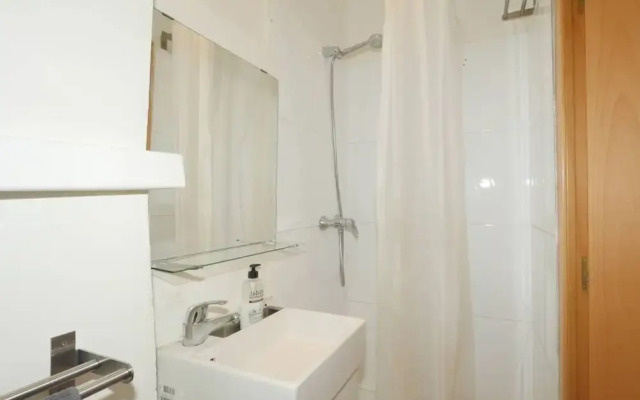 Interior Apt Center 42 El Born