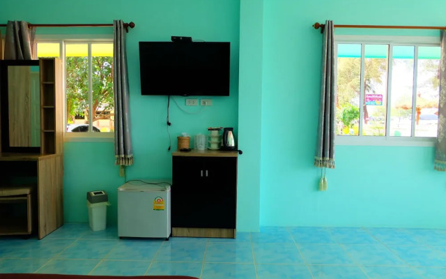 Colour Beach Resort