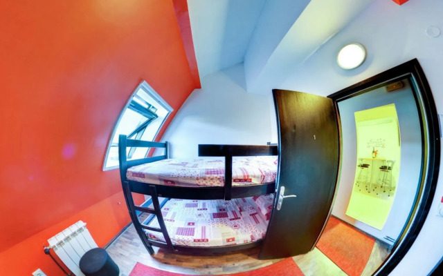 Rooms And Apartments S