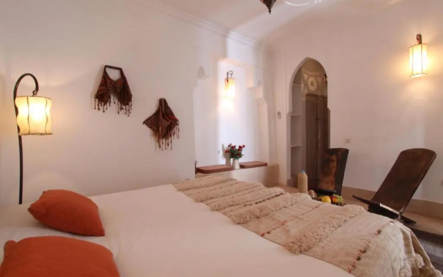 Riad O2