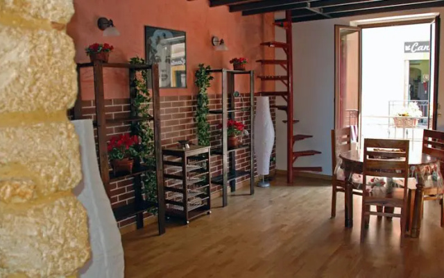 Alice B&B