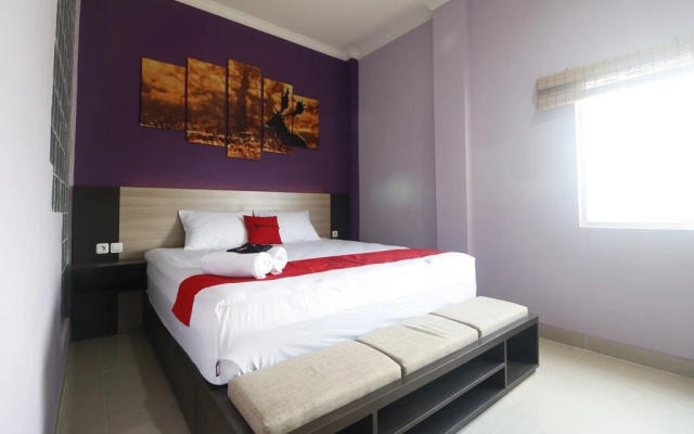 RedDoorz @ MyRoom Umy