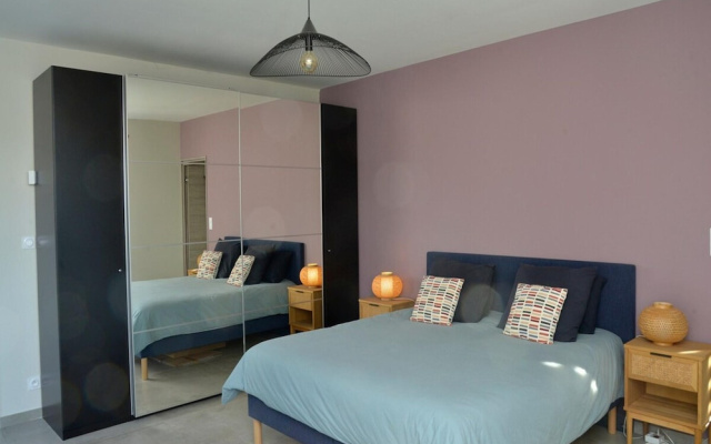 Gorgeous Mansion for 6 in Barjac