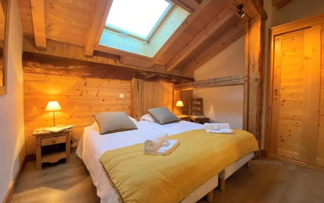Chalet in Morzine Sleeping 12 with Sauna