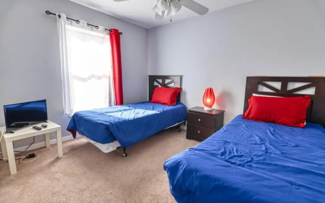 Camile's Sandy Ridge Vacation Home