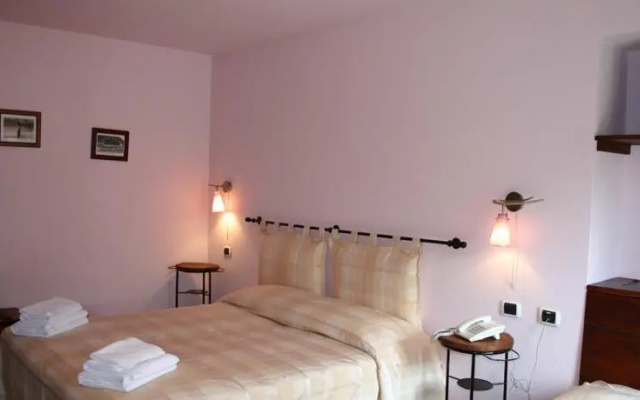Albergo Ristorante La Ginestra