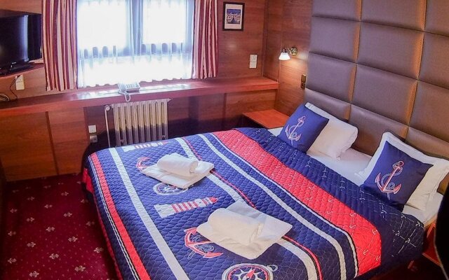 Отель Botel Albatros Чехия, Прага - - забронировать отель Botel Albatros, цены и фото номеров комната для гостей