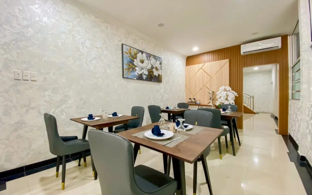 Urbanview Hotel Pelita Inn Medan