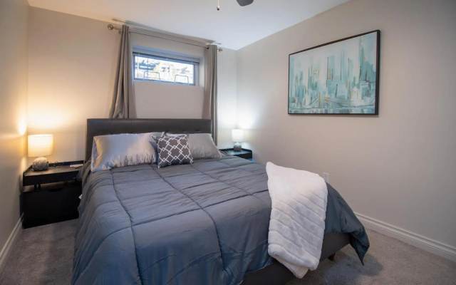 Amazing private suite near Departure Bay Beach in Nanaimo