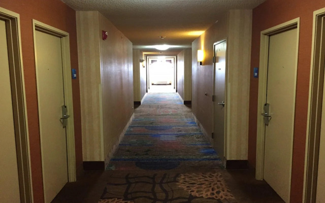 Holiday Inn Express Hotel & Suites Chicago-Algonquin by IHG