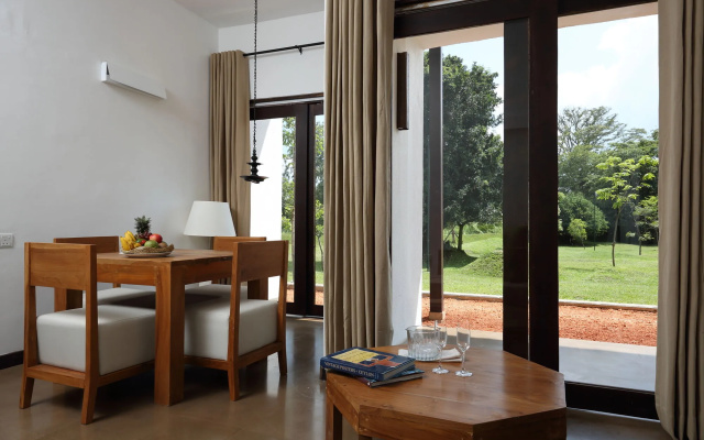 Sigiriya Jungles