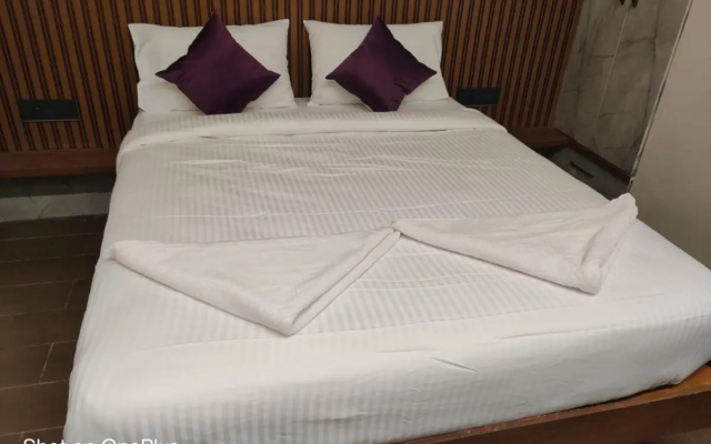 Hotel V