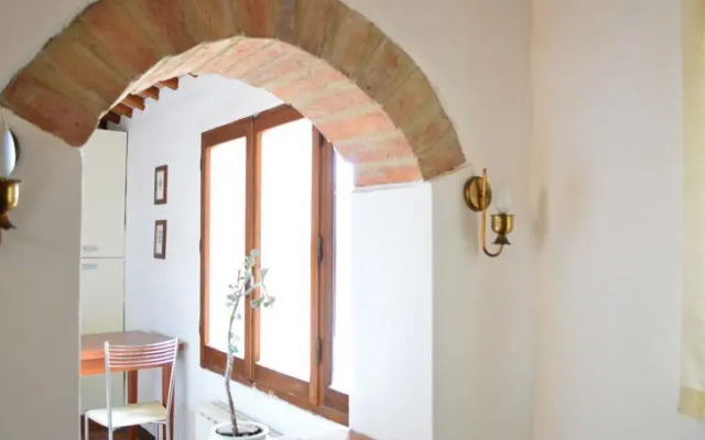 The Little Arch of Memory