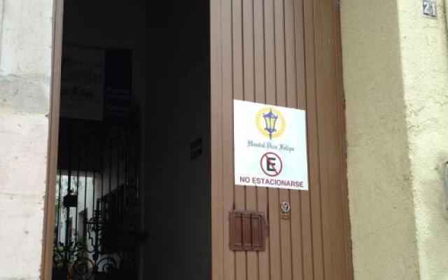 Отель Hostal don Felipe вид на фасад