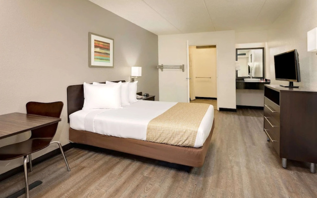 Travelodge College Park