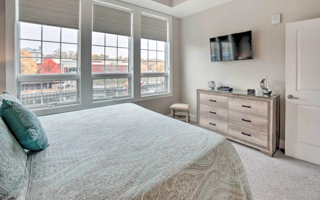 Luxe Manistee Condo w/ Balcony & River Views!