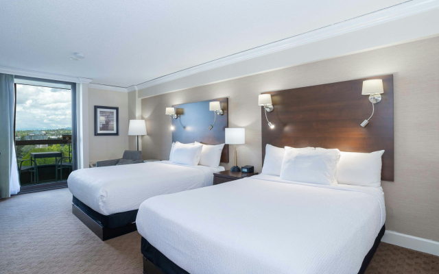 Sandman Signature Vancouver Airport Hotel & Resort