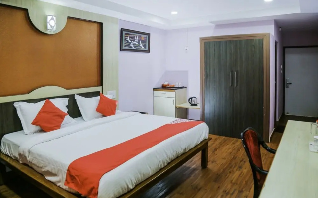 OYO 24519 Hotel Mother Palace