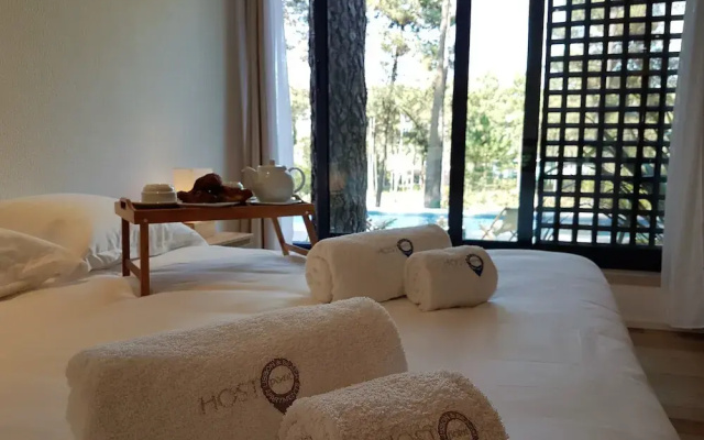 Aroeira Paradise Villa by Host-Point