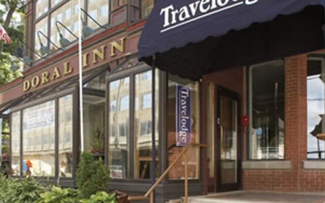 Отель Travelodge Ottawa Downtown Канада, Оттава - отзывы, цены и фото номеров - забронировать отель Travelodge Ottawa Downtown онлайн вид на фасад