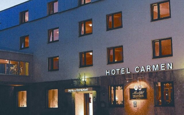 Hotel Carmen вид на фасад