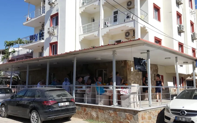 Zeybek Hotel Ürkmez